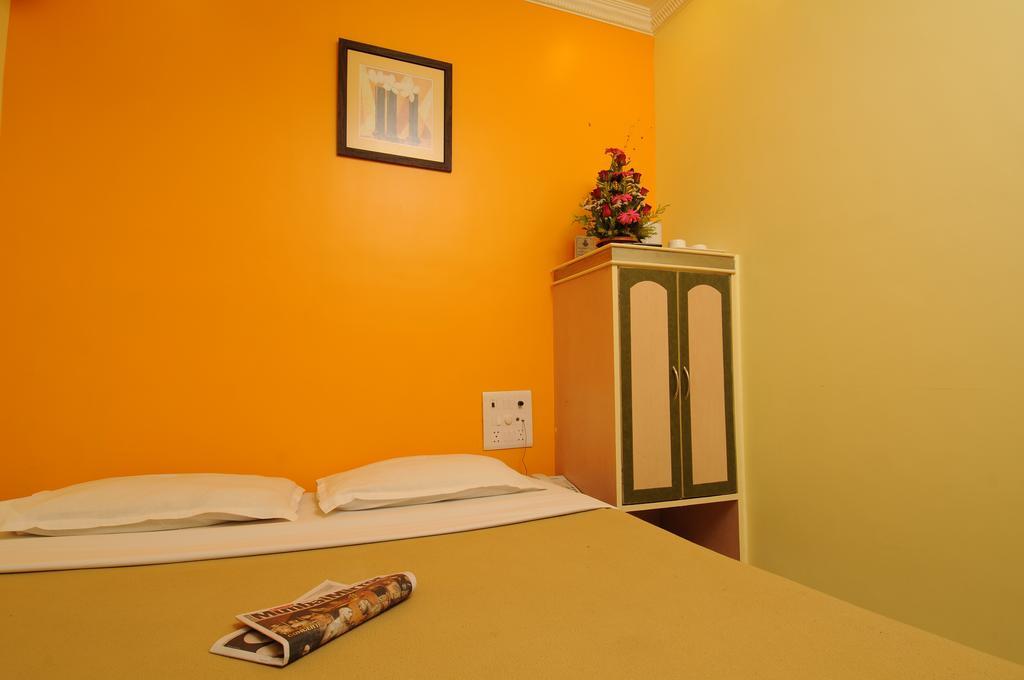 Hotel City Palace Mumbai Bagian luar foto