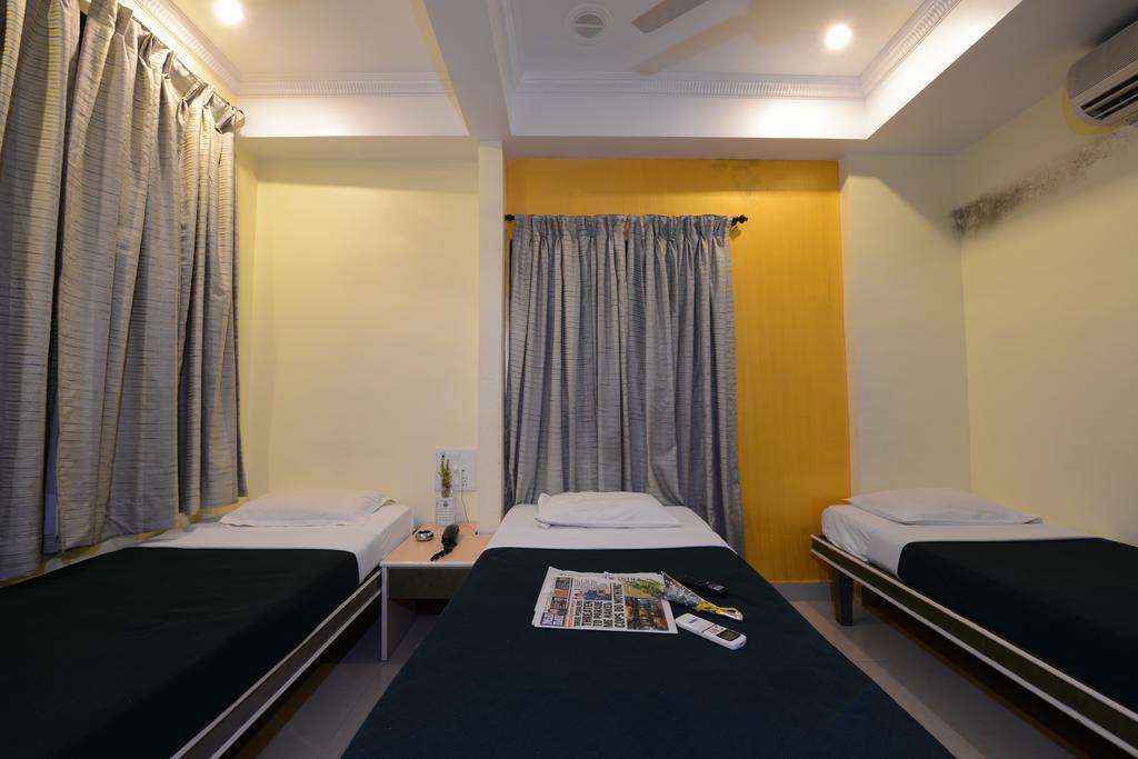 Hotel City Palace Mumbai Bagian luar foto