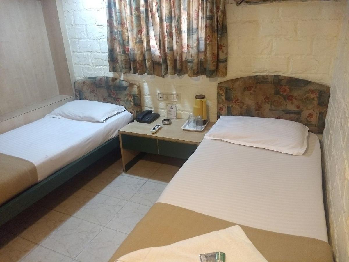 Hotel City Palace Mumbai Bagian luar foto